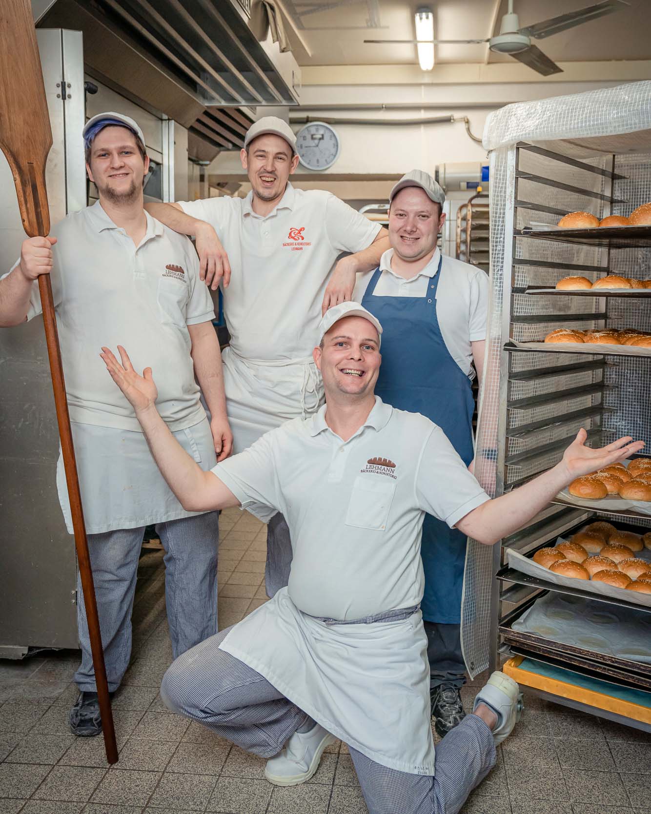 Das Team der Bäckerei Lehmann in der Backstube